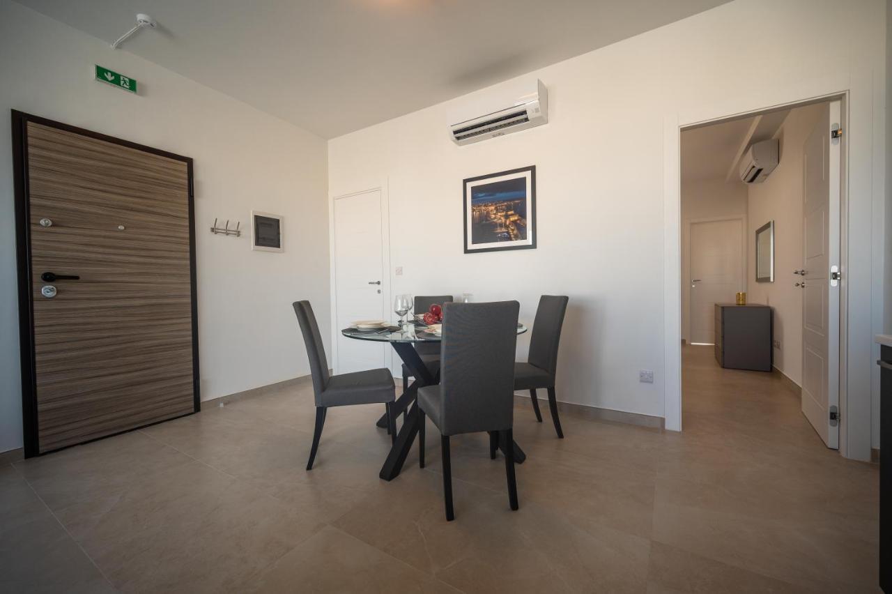Pietà The Address Seafront Suites With Hot Tub מראה חיצוני תמונה