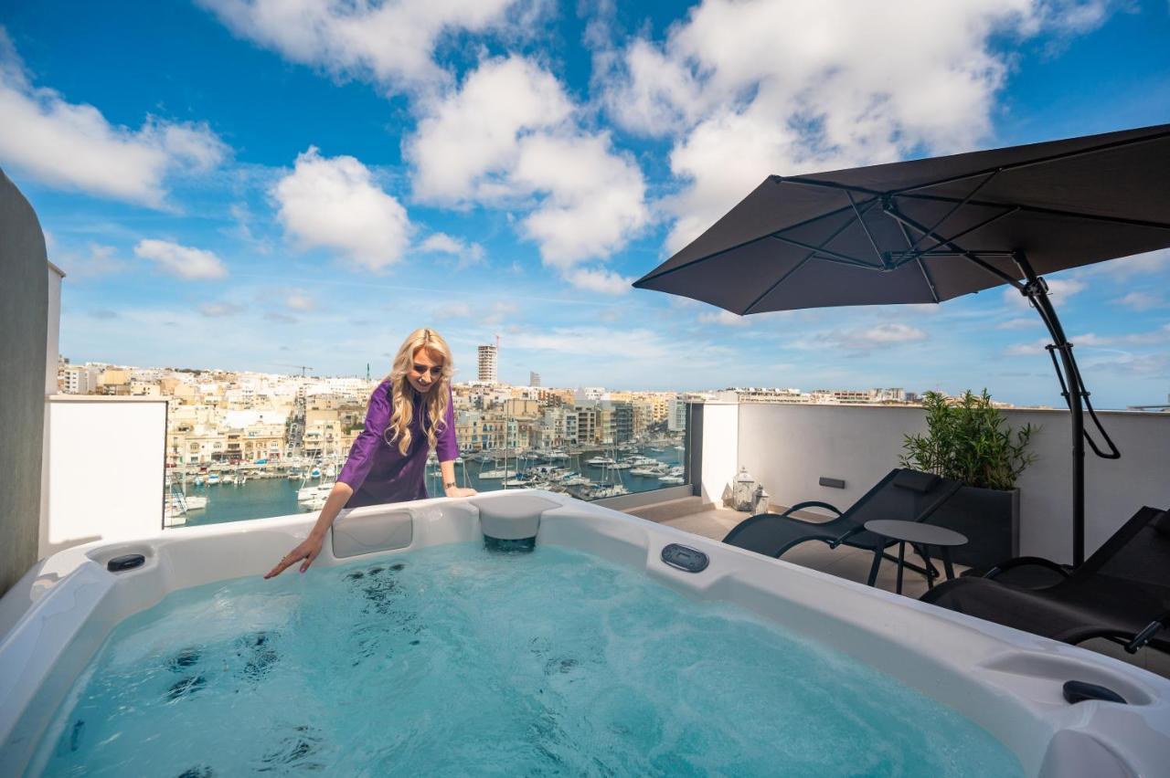 Pietà The Address Seafront Suites With Hot Tub מראה חיצוני תמונה