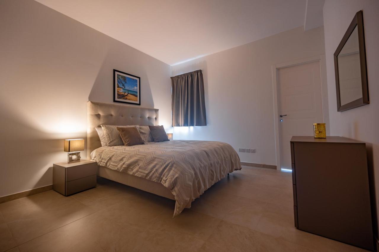 Pietà The Address Seafront Suites With Hot Tub מראה חיצוני תמונה