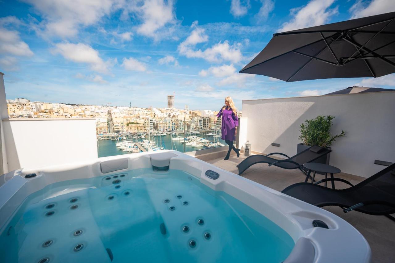Pietà The Address Seafront Suites With Hot Tub מראה חיצוני תמונה