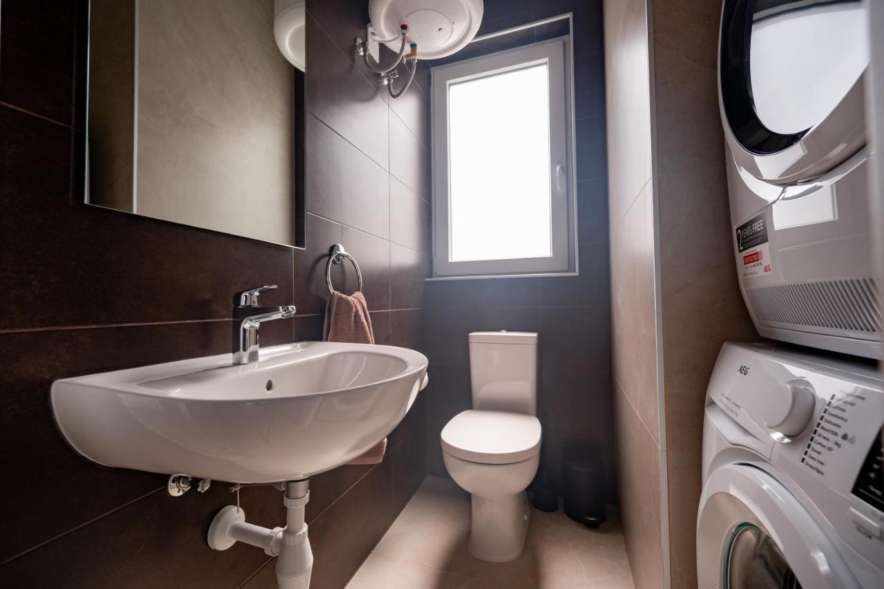 Pietà The Address Seafront Suites With Hot Tub מראה חיצוני תמונה